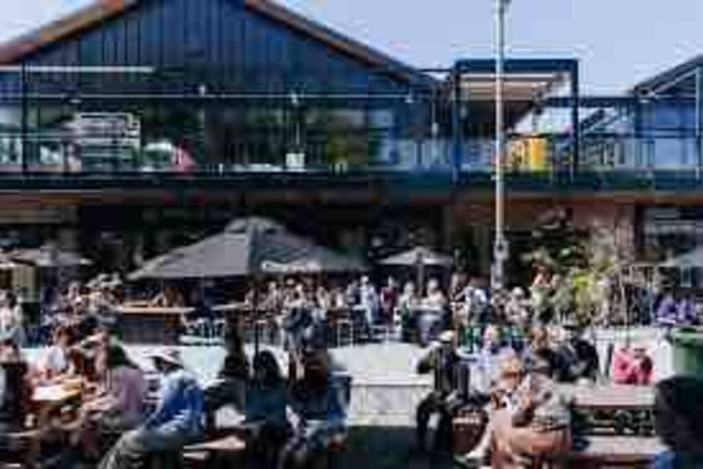 2 Bedrooms Apprtmt Plus Underground Parking In Cbd Christchurch Eksteriør billede